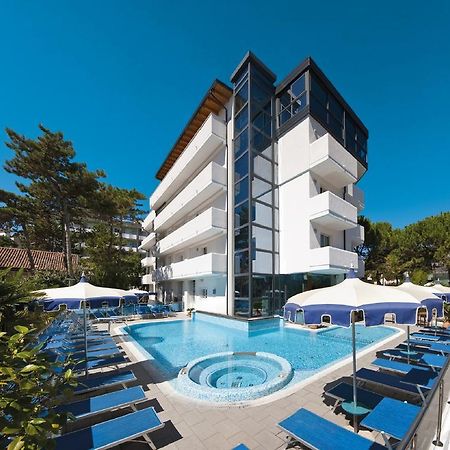 Hotel Bellevue Lignano Sabbiadoro Ngoại thất bức ảnh