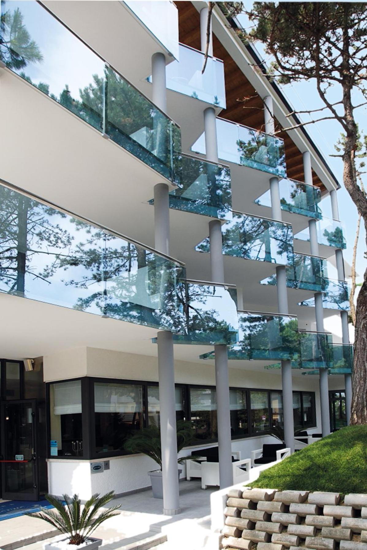 Hotel Bellevue Lignano Sabbiadoro Ngoại thất bức ảnh